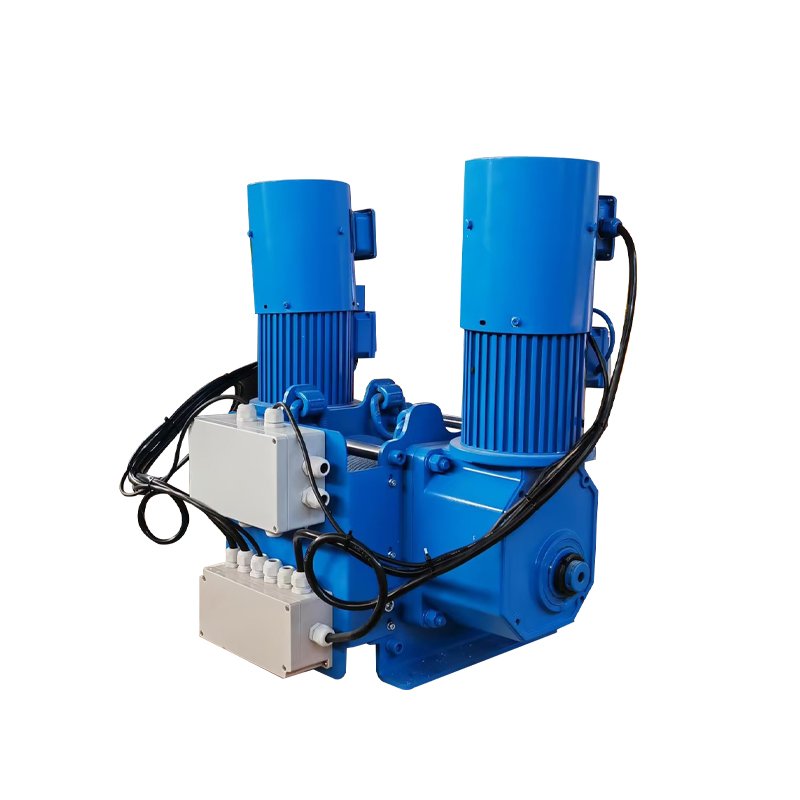twin motor winch with turbine-type height limiterTwin motorised remote control elevate winch