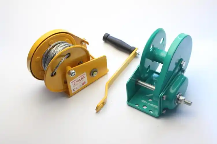 The difference between electrostatic spraying and electrogalvanizing of manual winch