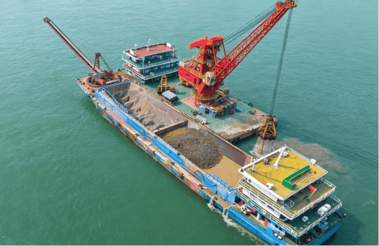 Stainless Steel Electric Winch Solutions for Marine Inspection and Scientific Research Operations